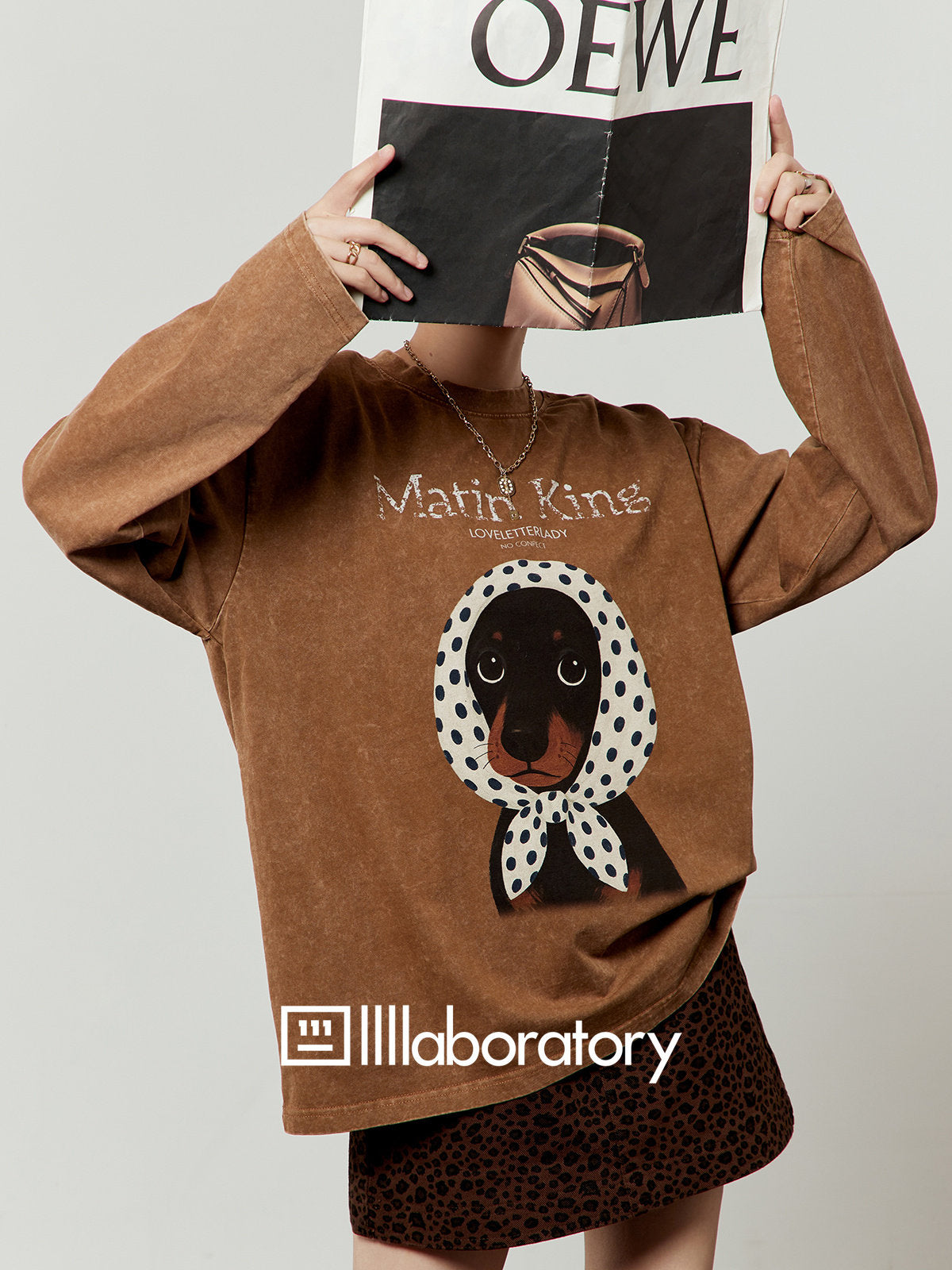Floral Scarf Pet Distressed Tee — product image 5: 主图_04