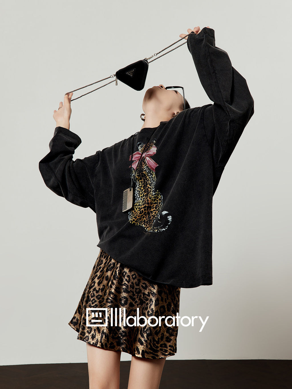 Leopard Butterfly Black Tee — product image 2: 主图_02