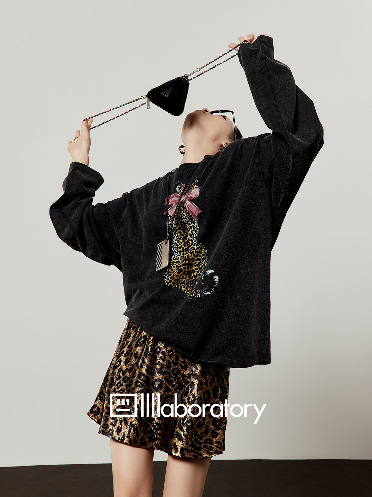 Leopard Butterfly Black Tee — product image 2: 主图_02